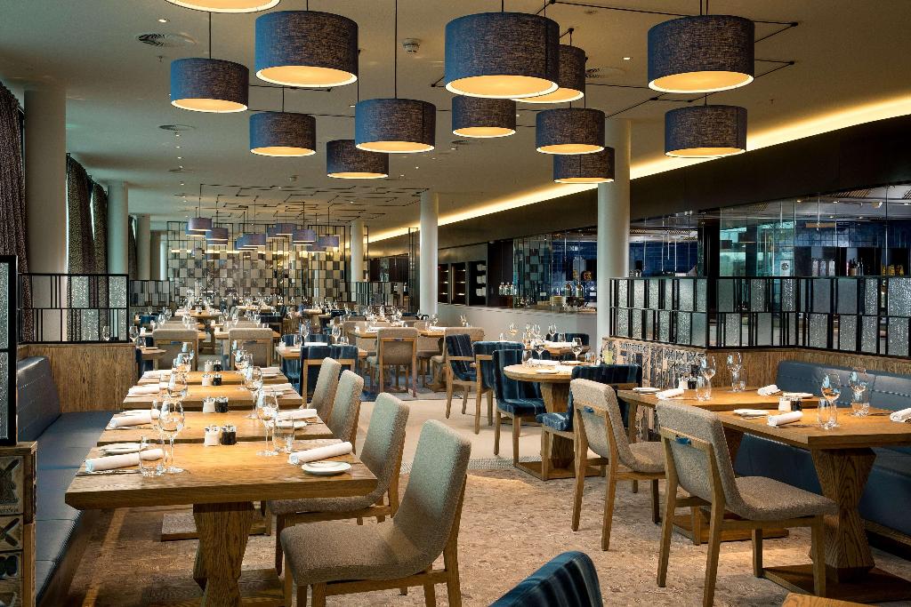 Галерея изображений Hilton Amsterdam Airport Schiphol