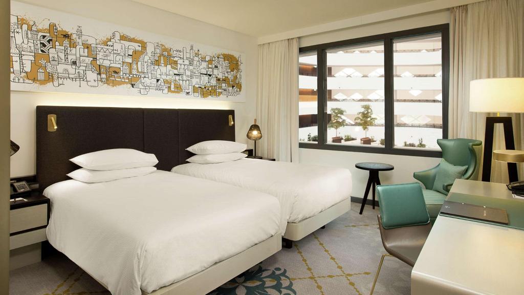 Галерея изображений Hilton Amsterdam Airport Schiphol
