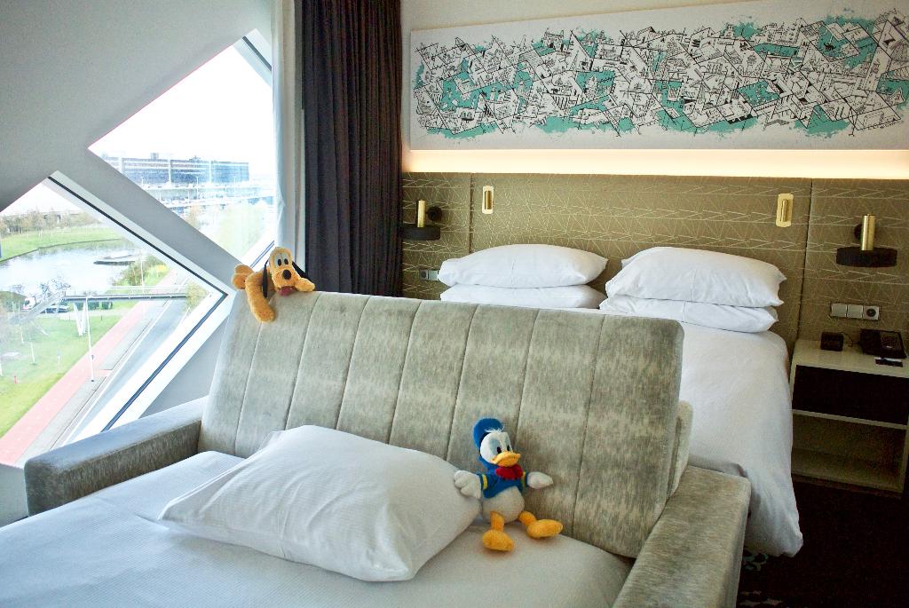 Галерея изображений Hilton Amsterdam Airport Schiphol