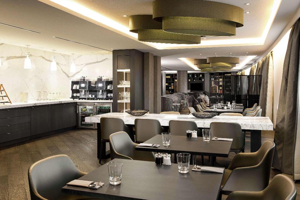 Галерея изображений Hilton Amsterdam Airport Schiphol