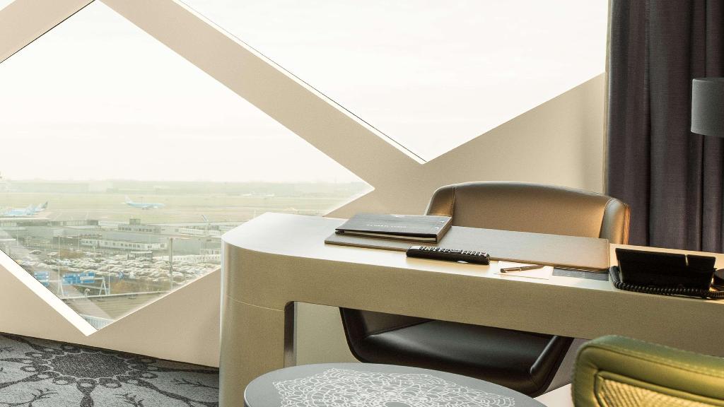 Галерея изображений Hilton Amsterdam Airport Schiphol