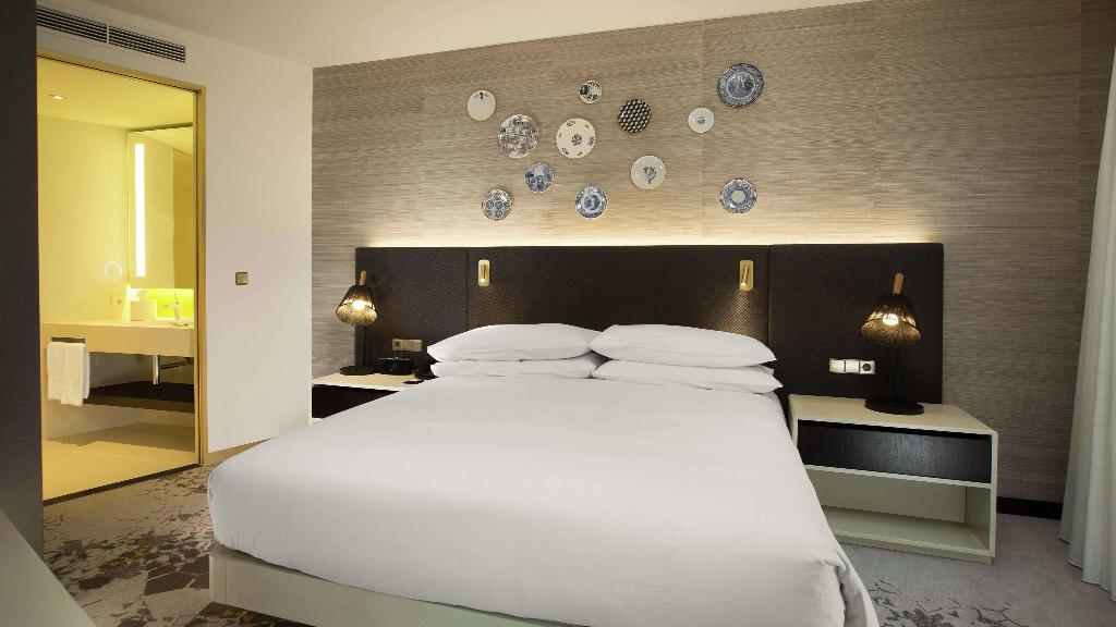 Галерея изображений Hilton Amsterdam Airport Schiphol