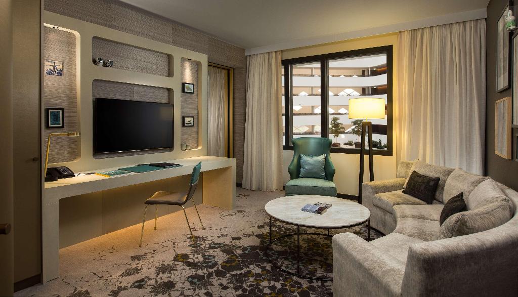 Галерея изображений Hilton Amsterdam Airport Schiphol