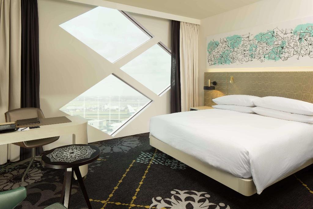 Галерея изображений Hilton Amsterdam Airport Schiphol