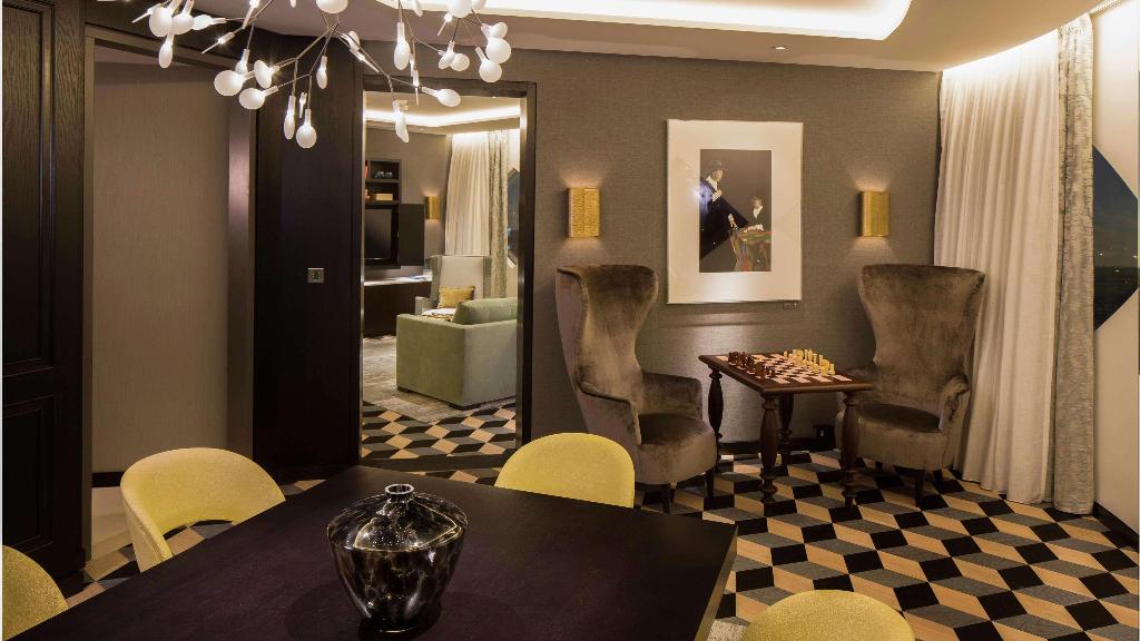 Галерея изображений Hilton Amsterdam Airport Schiphol