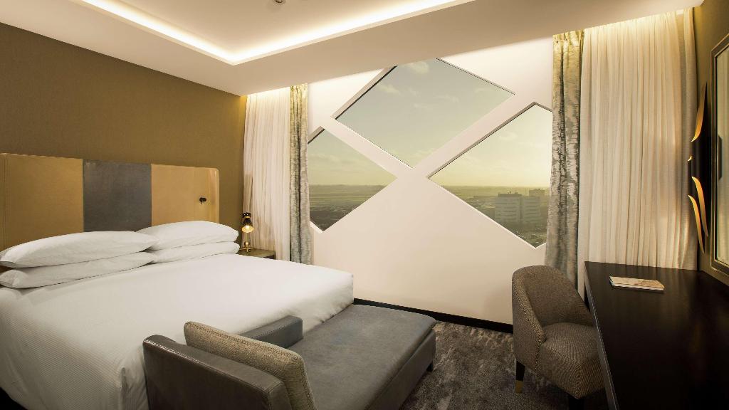 Галерея изображений Hilton Amsterdam Airport Schiphol