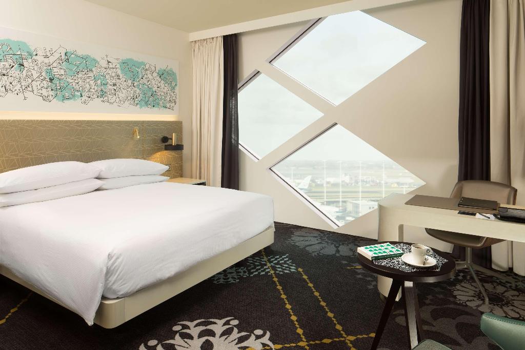 Галерея изображений Hilton Amsterdam Airport Schiphol