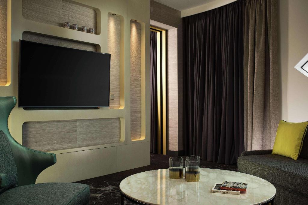Галерея изображений Hilton Amsterdam Airport Schiphol