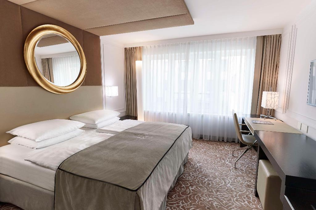 hotel-thumb