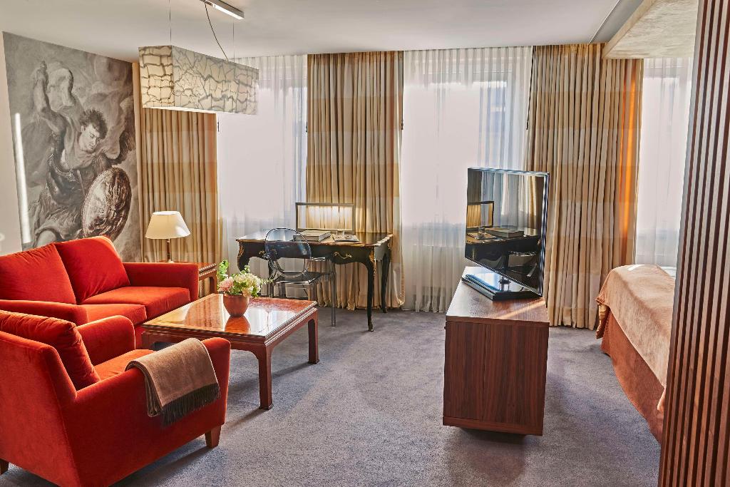 hotel-thumb