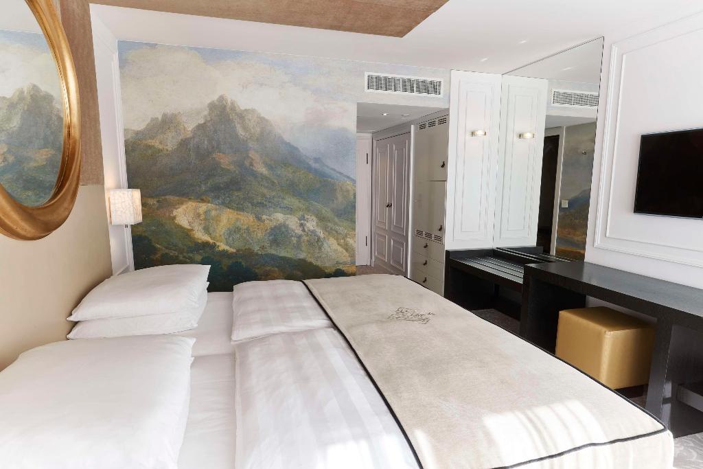 hotel-thumb