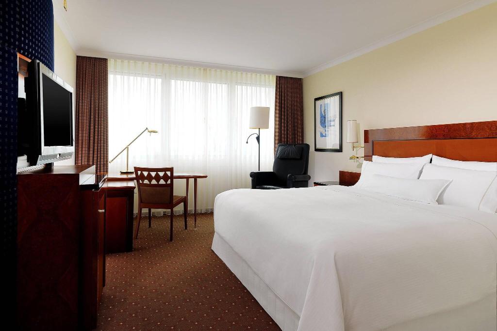 hotel-thumb
