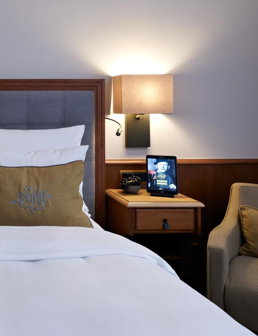 hotel-thumb