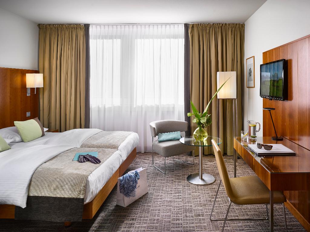 hotel-thumb