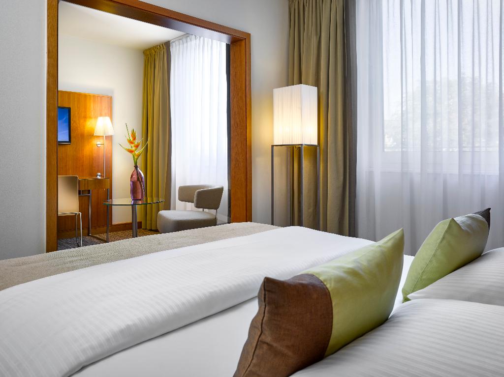 hotel-thumb