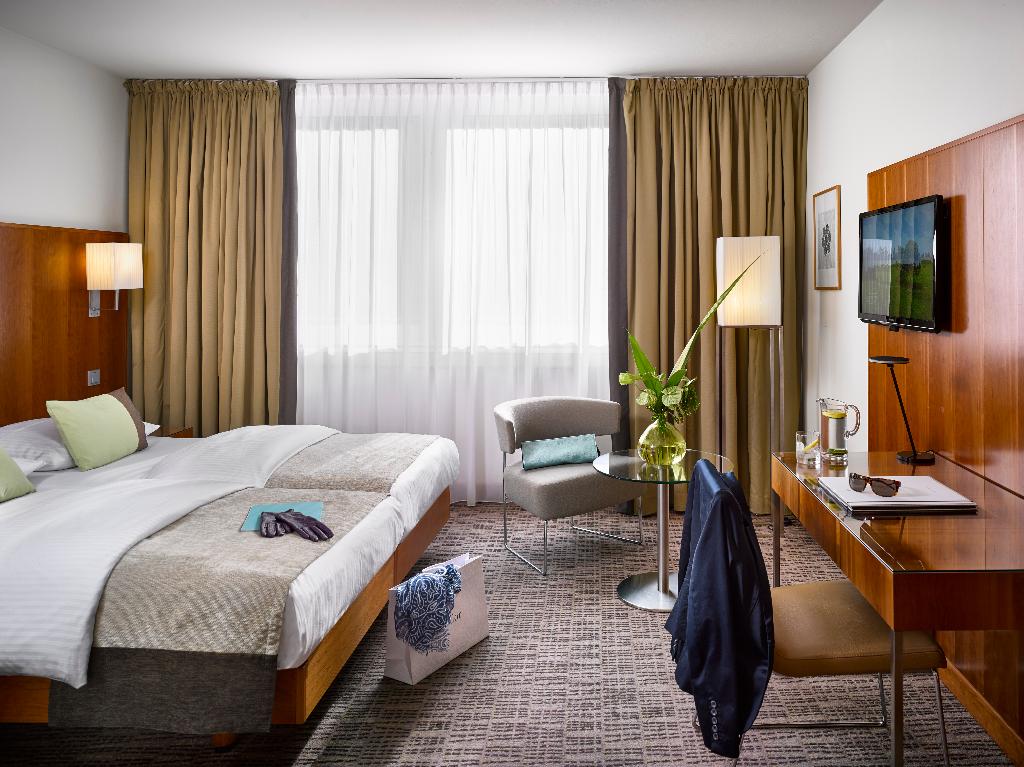 hotel-thumb