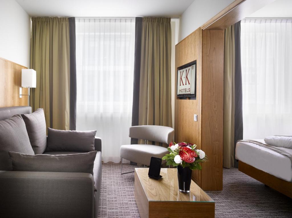 hotel-thumb