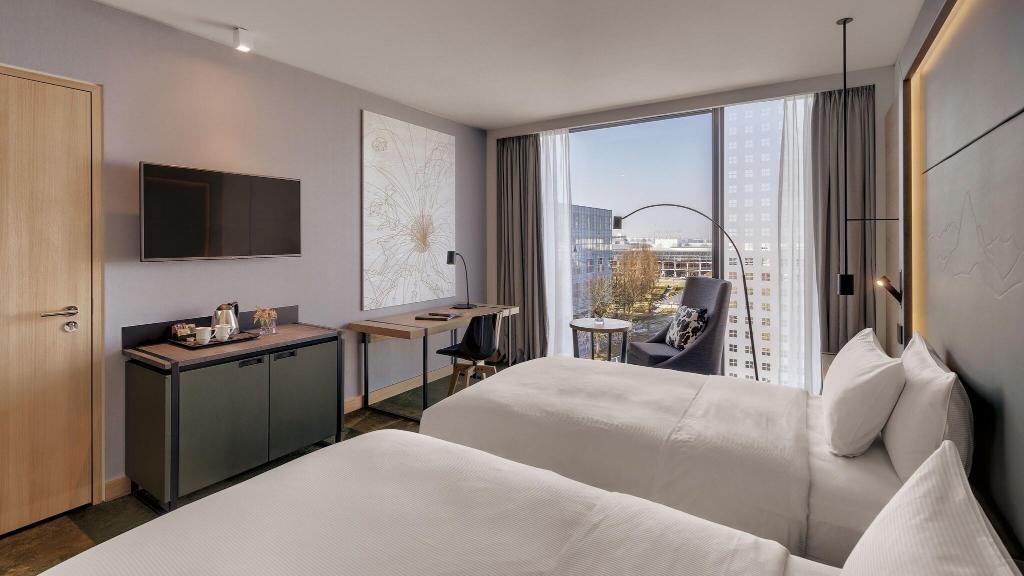 hotel-thumb