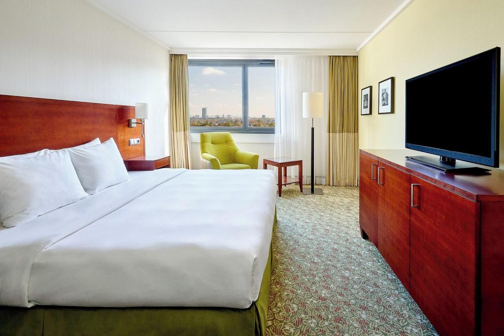 hotel-thumb