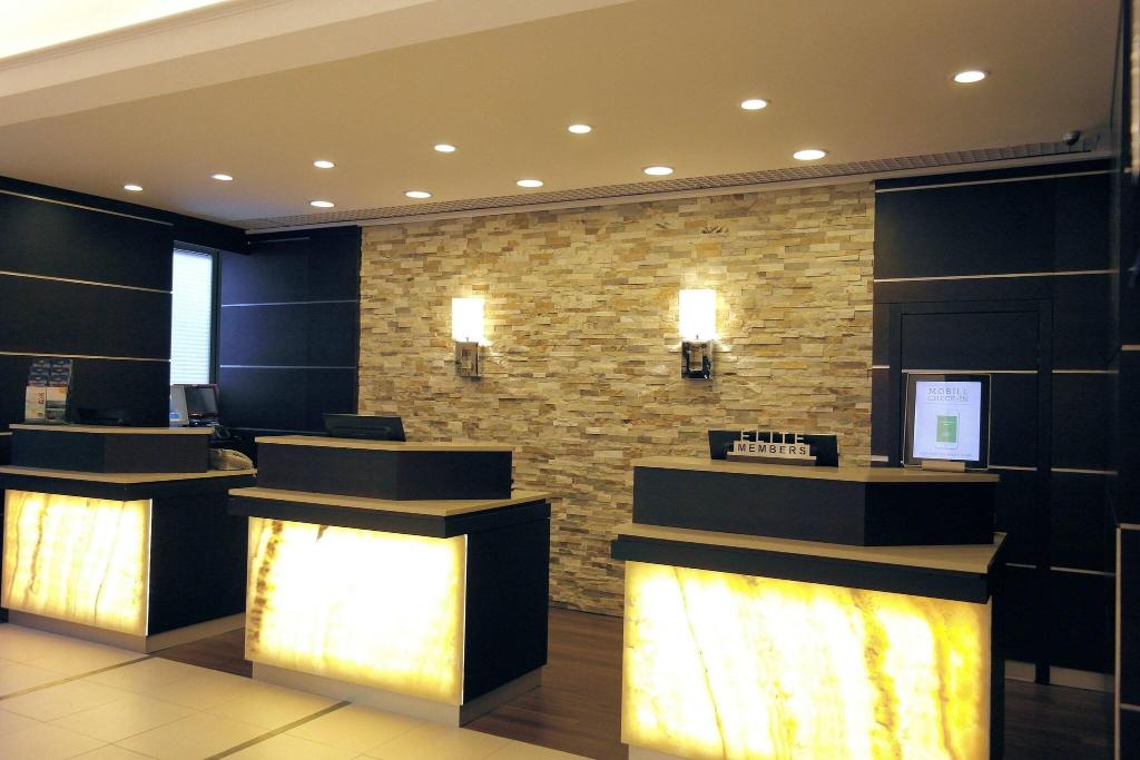 hotel-thumb