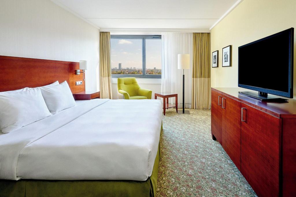 hotel-thumb