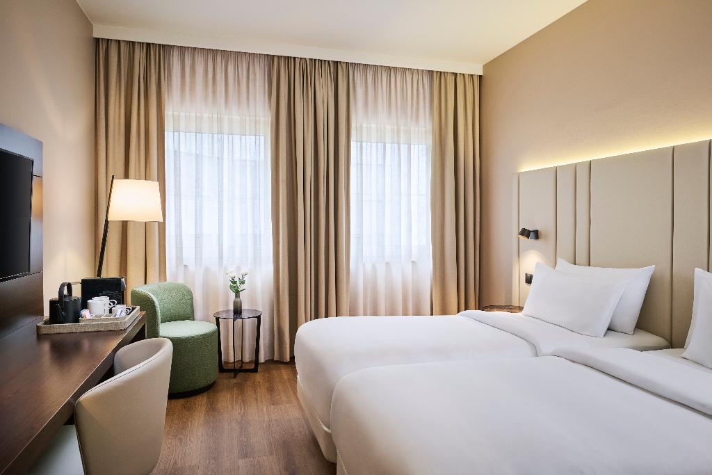 hotel-thumb