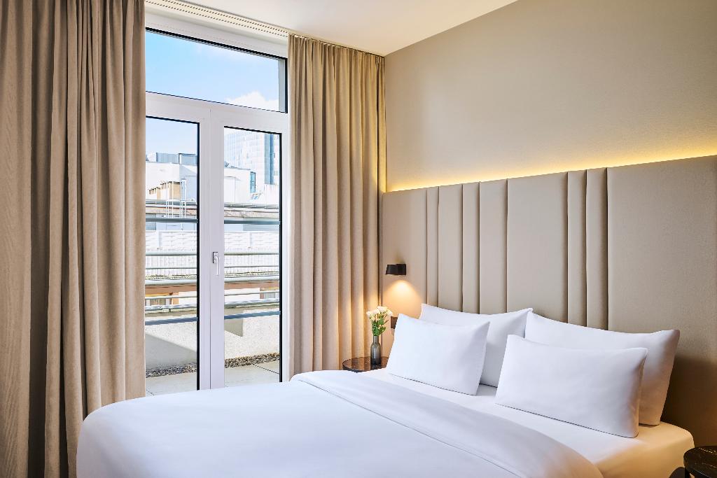 hotel-thumb