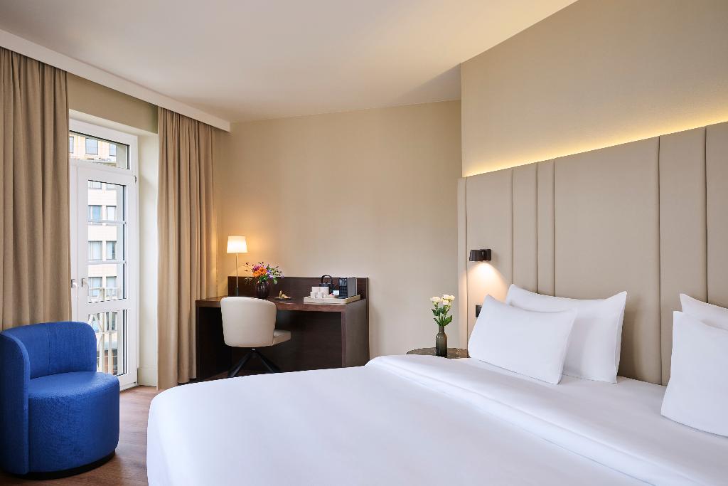 hotel-thumb