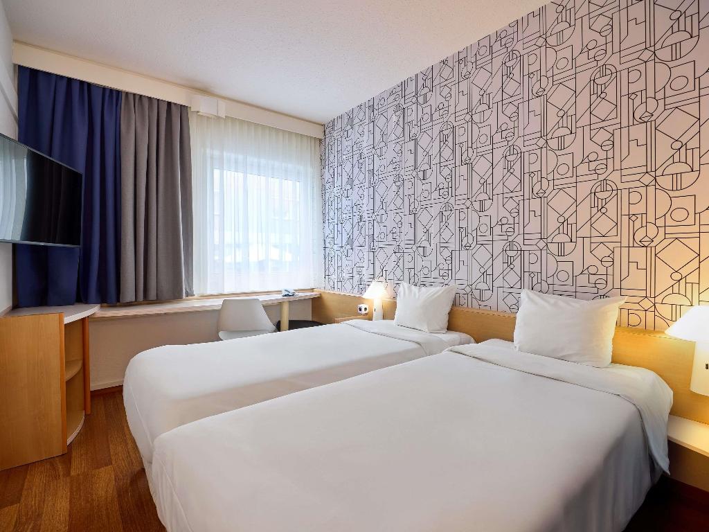hotel-thumb