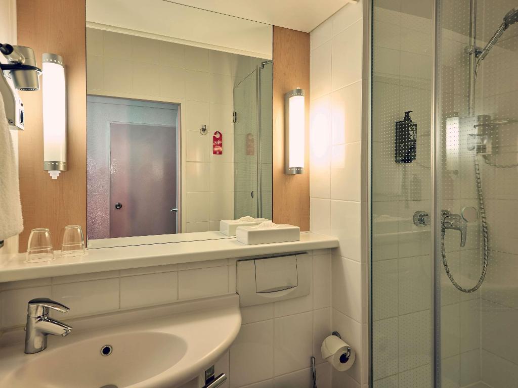 hotel-thumb