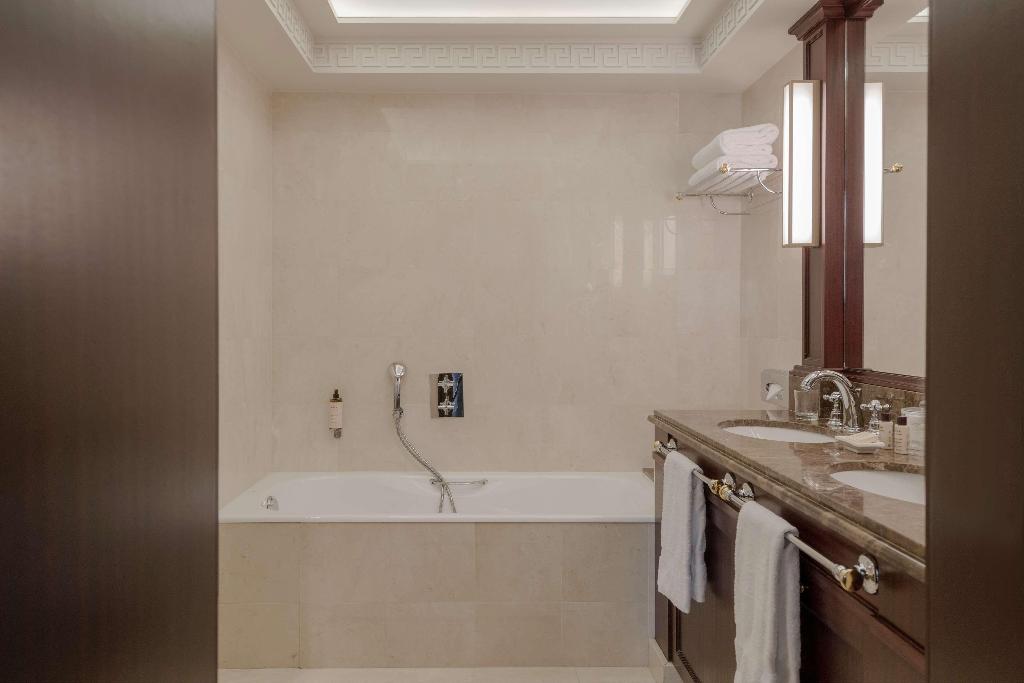 Imagem da galeria de Hotel Napoleon Paris