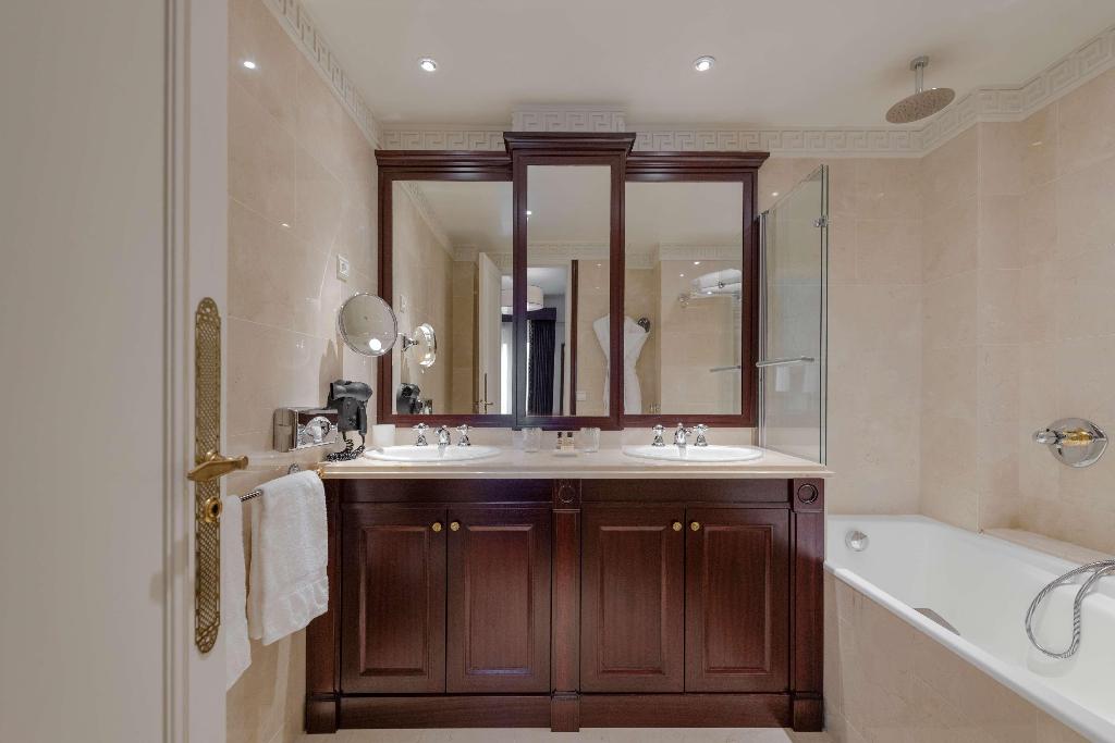 Imagem da galeria de Hotel Napoleon Paris