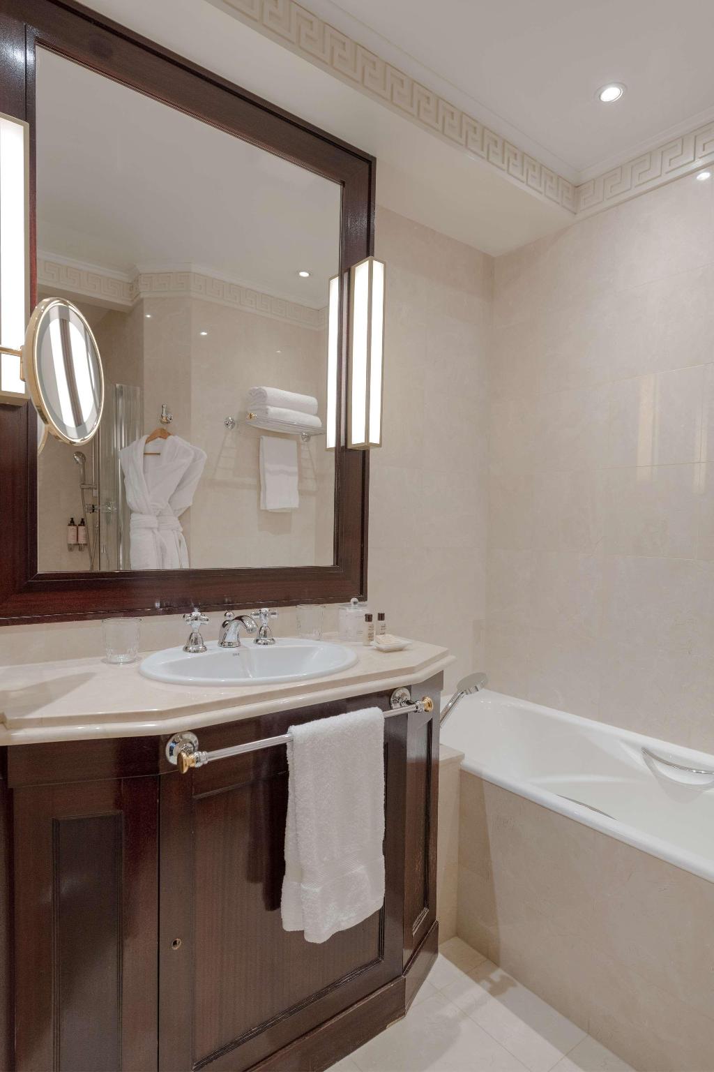 Imagem da galeria de Hotel Napoleon Paris
