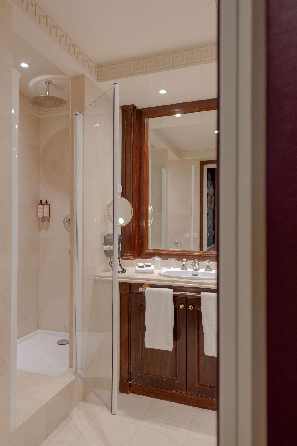 Imagem da galeria de Hotel Napoleon Paris