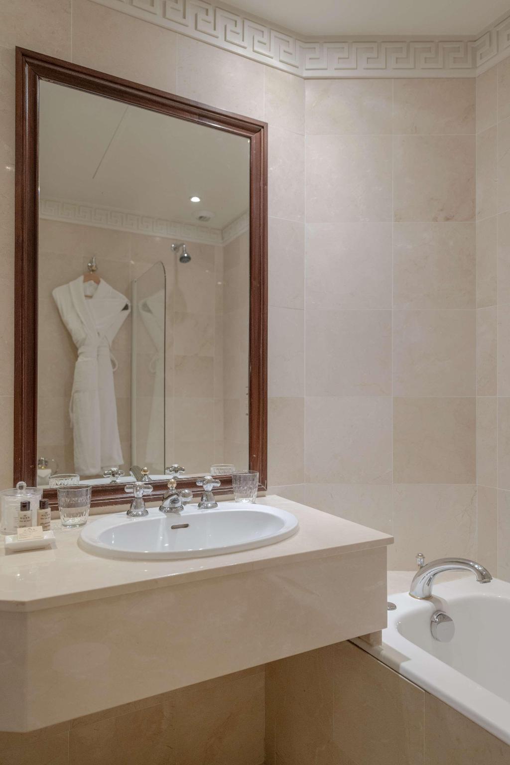 Imagem da galeria de Hotel Napoleon Paris