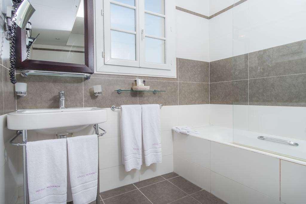 Hotel Nude Paris