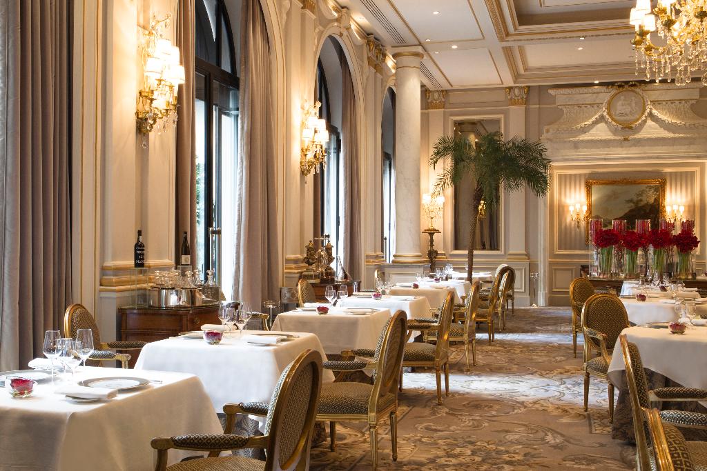 Imagem da galeria de Four Seasons Hotel George V Paris