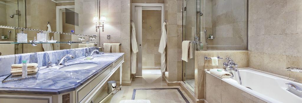 Imagem da galeria de Four Seasons Hotel George V Paris