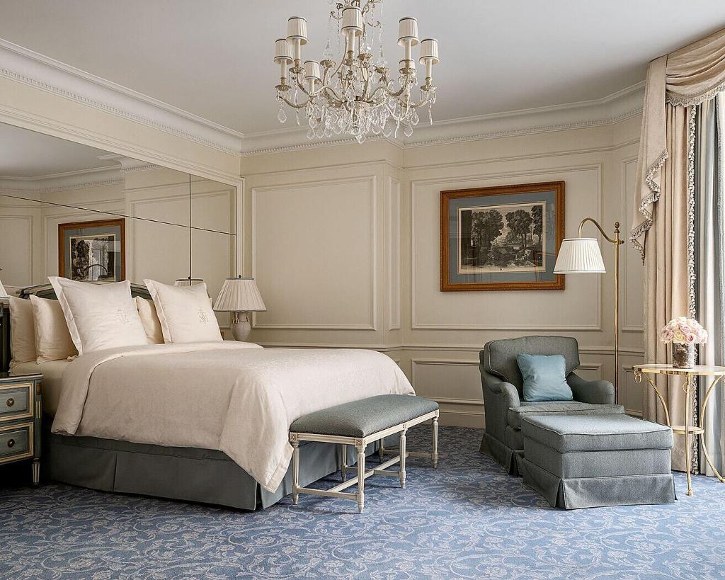 Imagem da galeria de Four Seasons Hotel George V Paris