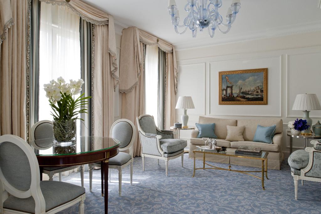Imagem da galeria de Four Seasons Hotel George V Paris