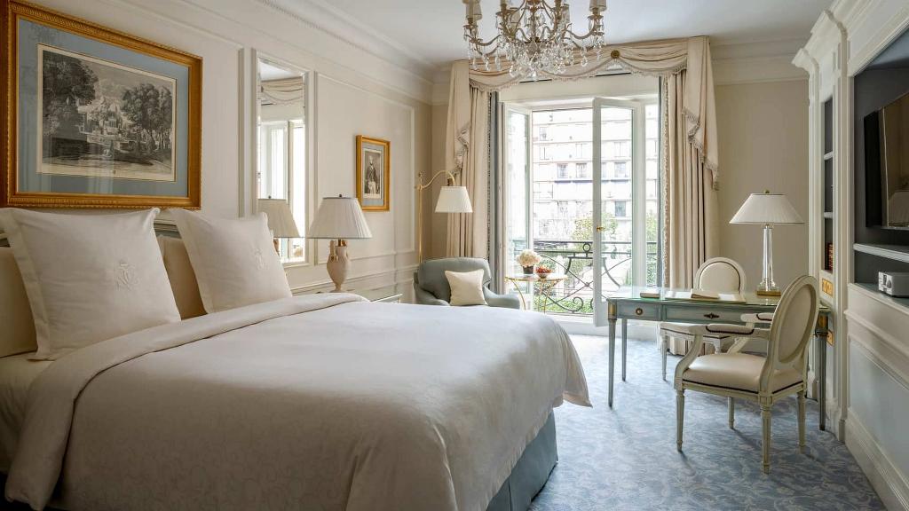 Imagem da galeria de Four Seasons Hotel George V Paris