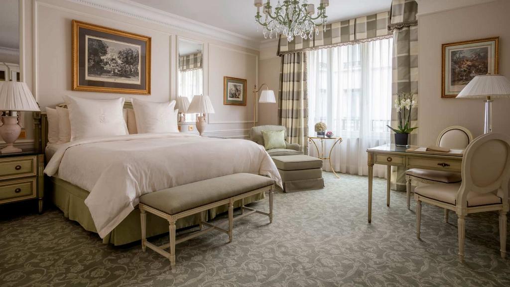 Imagem da galeria de Four Seasons Hotel George V Paris
