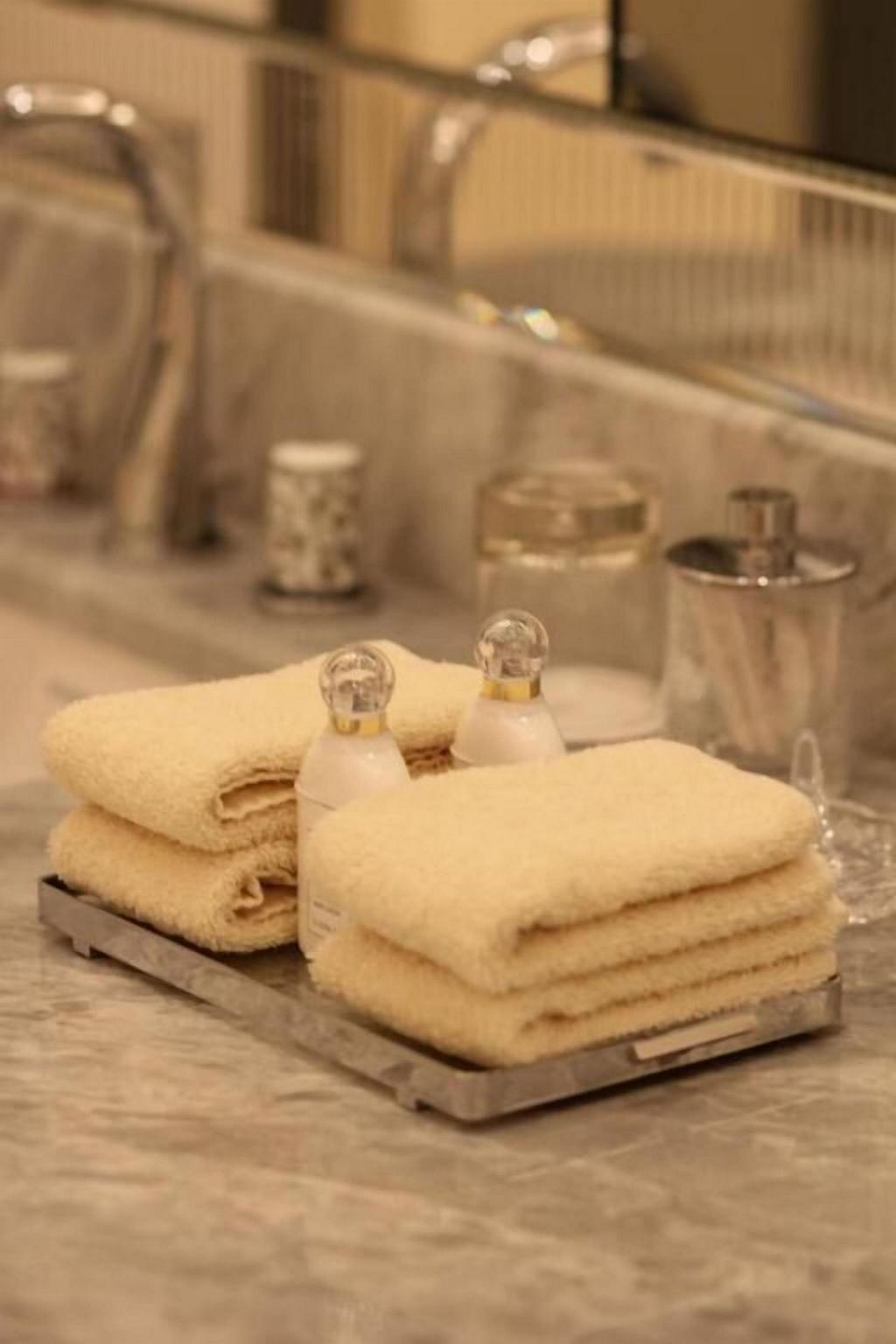 Four Seasons Hotel George V Paris