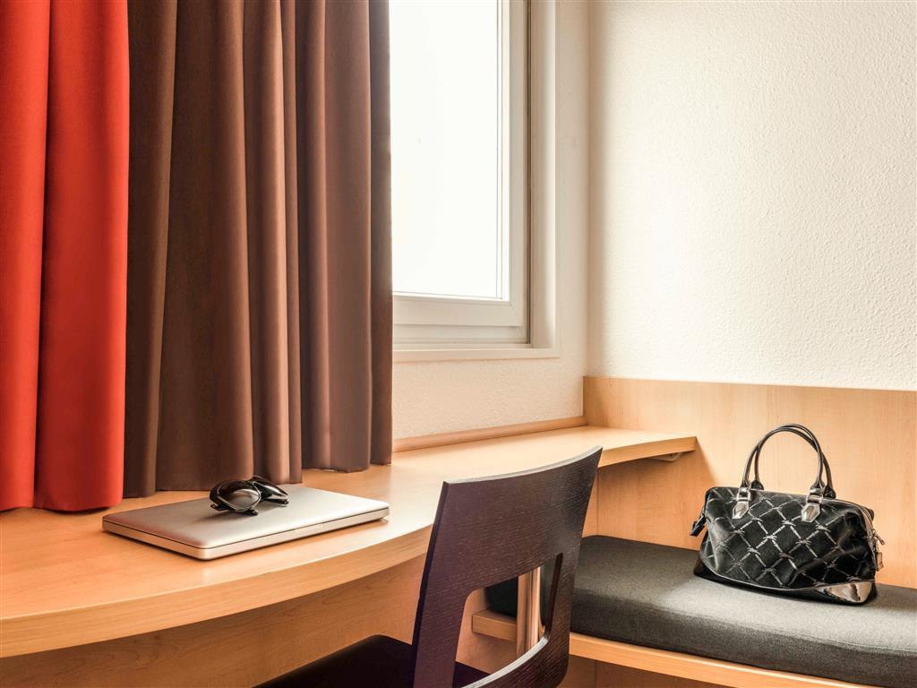 Ibis Paris Porte De Bagnolet