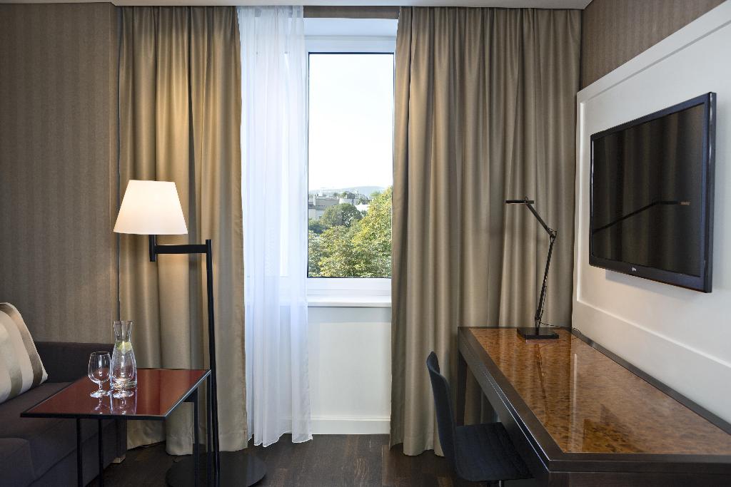 1 Double Bed, Classic Room, Twin Beds On Request, 20 Square Meters, Air-Conditioned, Flat Tv, Non-Sm