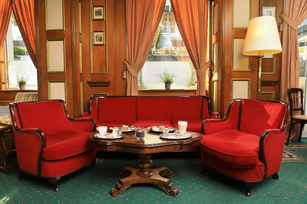Bellevue Hotel photo 18
