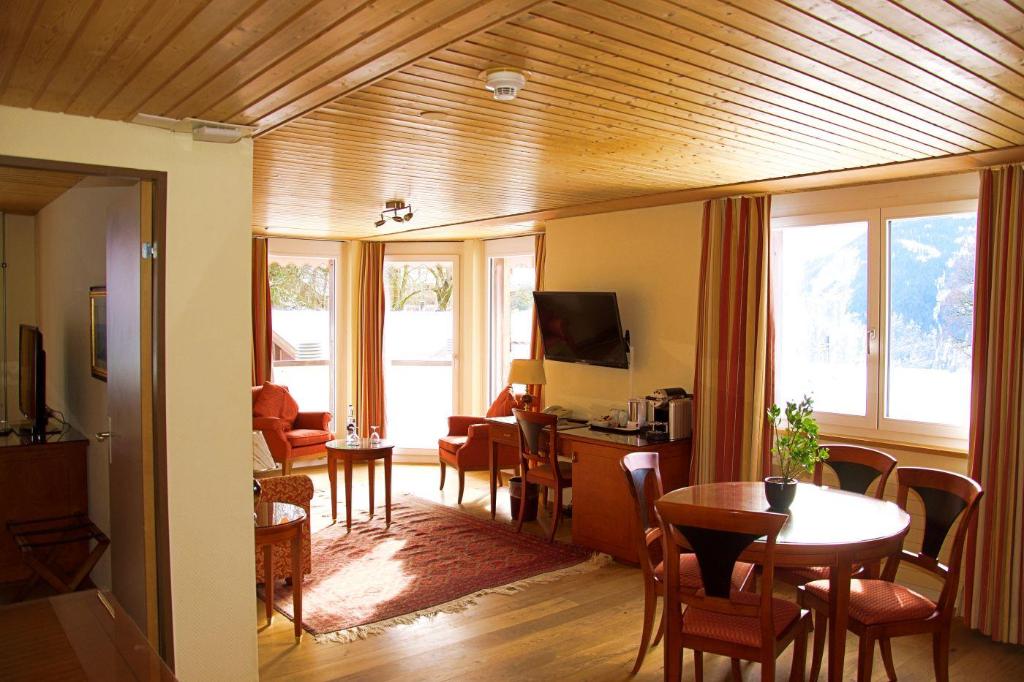 Hotel And Spa Silberhorn photo 78