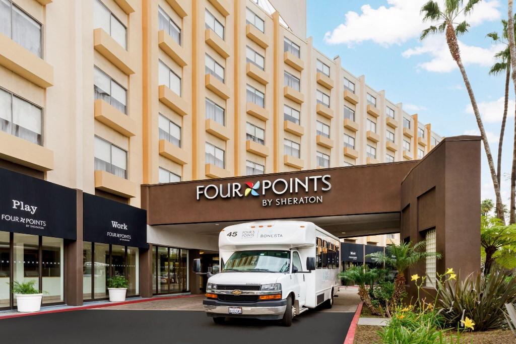 Four Points by Sheraton Los Angeles International Airport - General view