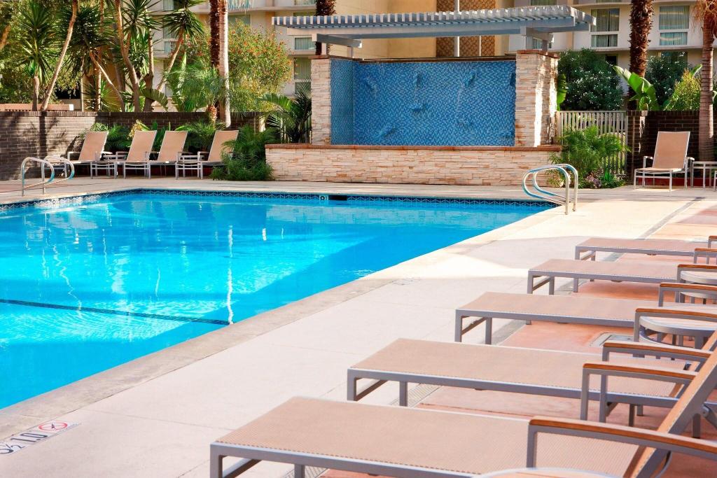 Four Points by Sheraton Los Angeles International Airport - Pool