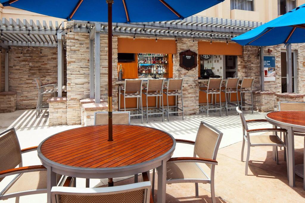 Four Points by Sheraton Los Angeles International Airport - Pool